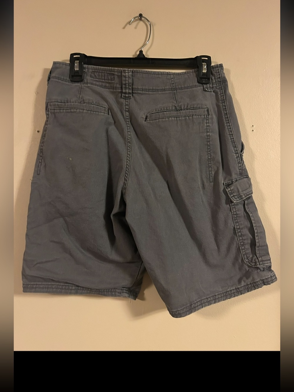 Wrangler Men’s Gray Relaxed Fit Cargo Shorts Size 30